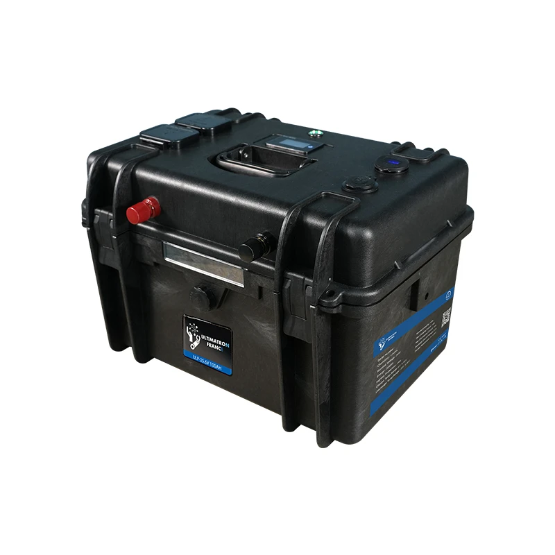 Ultimatron Batterie Valise Lithium Étanche 25,6V 100Ah 2560Wh LiFePO4 Smart BMS Avec Bluetooth